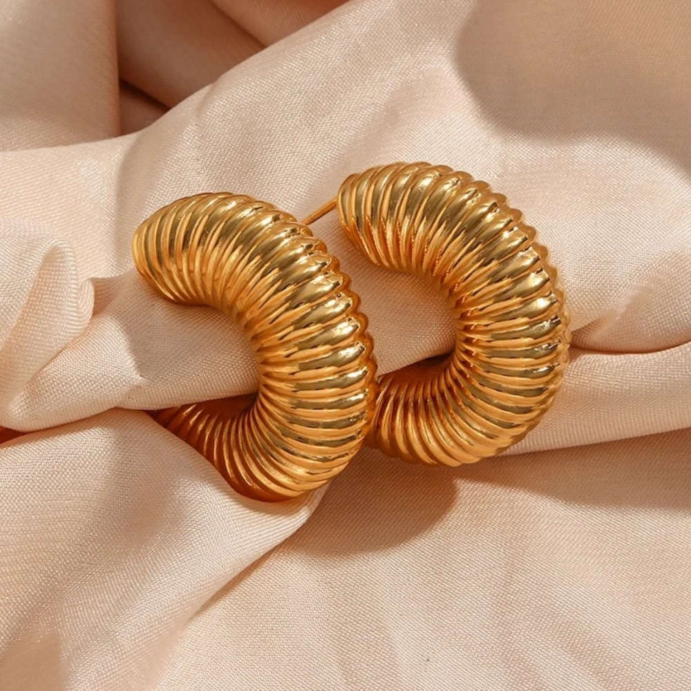 Chunky Hoop Earring 18K Gold Plated Jewelry Water Proof Gold Hoop Earring